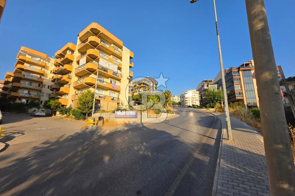 Kuşadası İkiçeşmelik Site İçinde Satılık 2+1 Daire