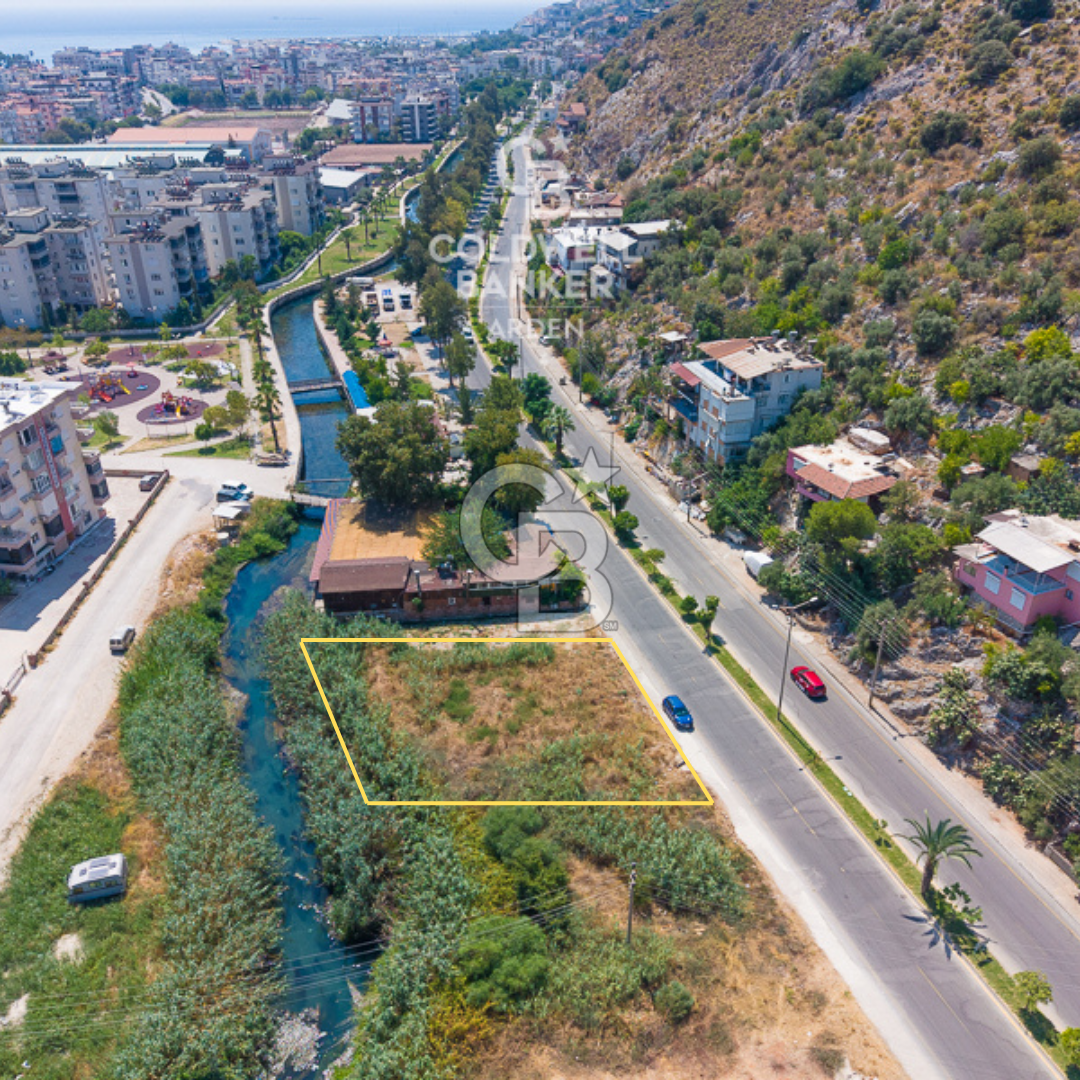CB ARDENDEN ANTALYA FINIKEDE SATILIK FIRSAT ARSA