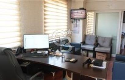 tahıl pazarında markantalyanın karşısında satılık ofis