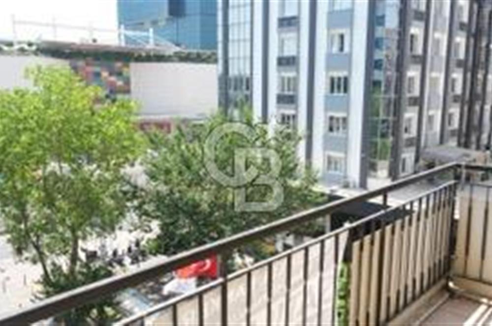 tahıl pazarında markantalyanın karşısında satılık ofis