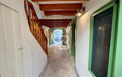 URLA SANAT SOKAĞINDA RENOVE EDİLMİŞ SATILIK TAŞ EV