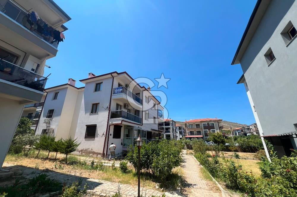 Yenifoça Site İçerisinde Eşyalı Kiralık 2+1 Daire