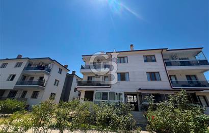 Yenifoça Site İçerisinde Eşyalı Kiralık 2+1 Daire