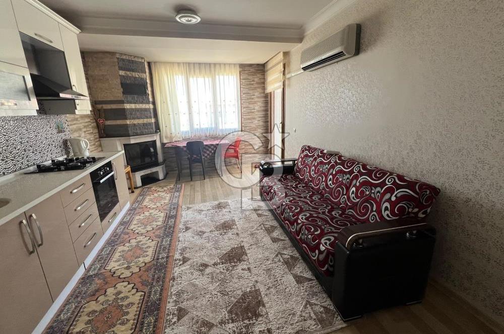 Yenifoça Site İçerisinde Eşyalı Kiralık 2+1 Daire