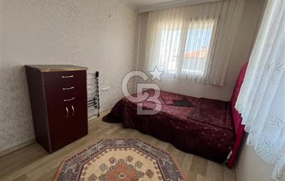 Yenifoça Site İçerisinde Eşyalı Kiralık 2+1 Daire