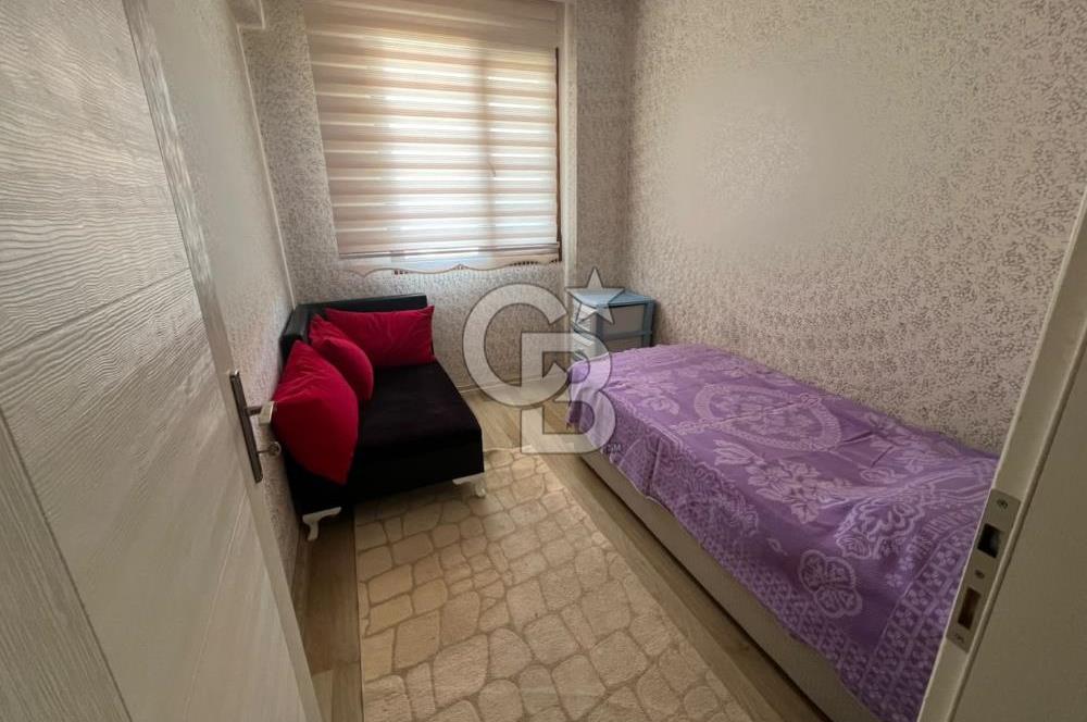 Yenifoça Site İçerisinde Eşyalı Kiralık 2+1 Daire