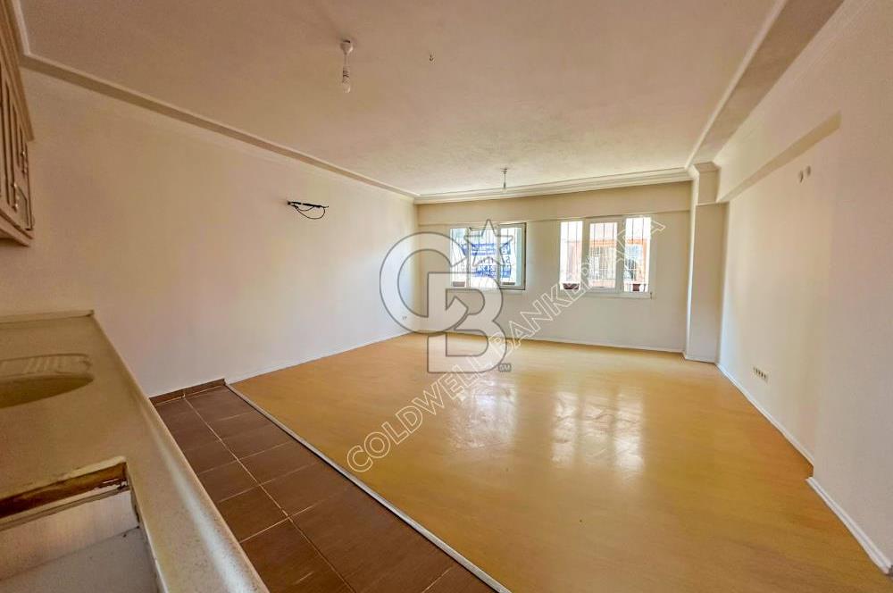 KUŞADASI MERKEZDE ARAKAT 2+1 TEMİZ DAİRE
