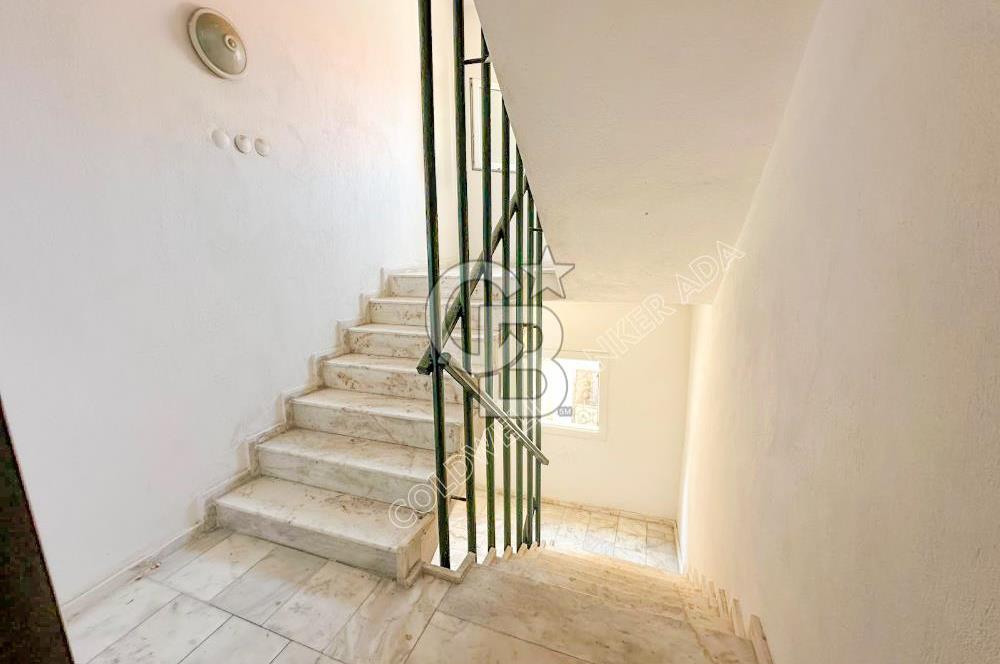 KUŞADASI MERKEZDE ARAKAT 2+1 TEMİZ DAİRE