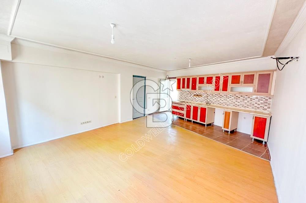 KUŞADASI MERKEZDE ARAKAT 2+1 TEMİZ DAİRE