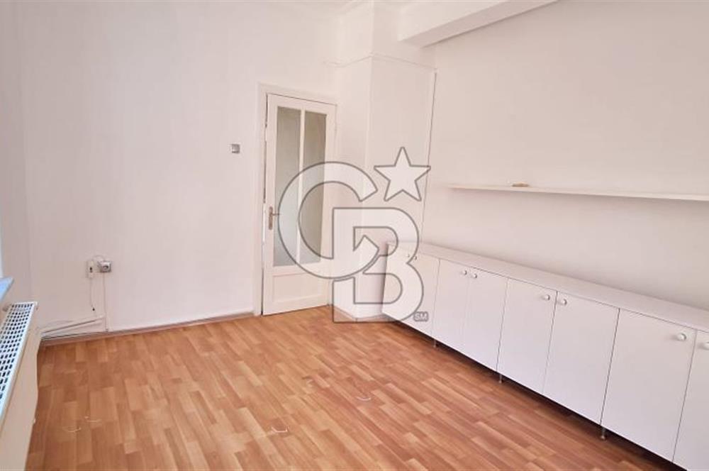 ÇANAKKALE KEMALPAŞADA KISMİ EŞYALI 2+1 KİRALIK OFİS