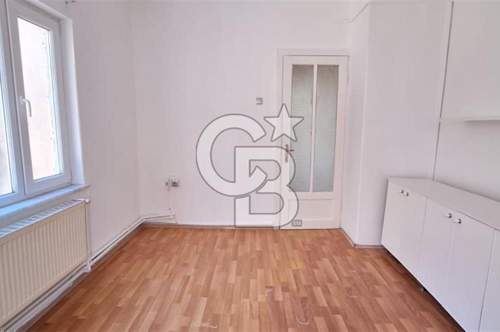 ÇANAKKALE KEMALPAŞADA KISMİ EŞYALI 2+1 KİRALIK OFİS