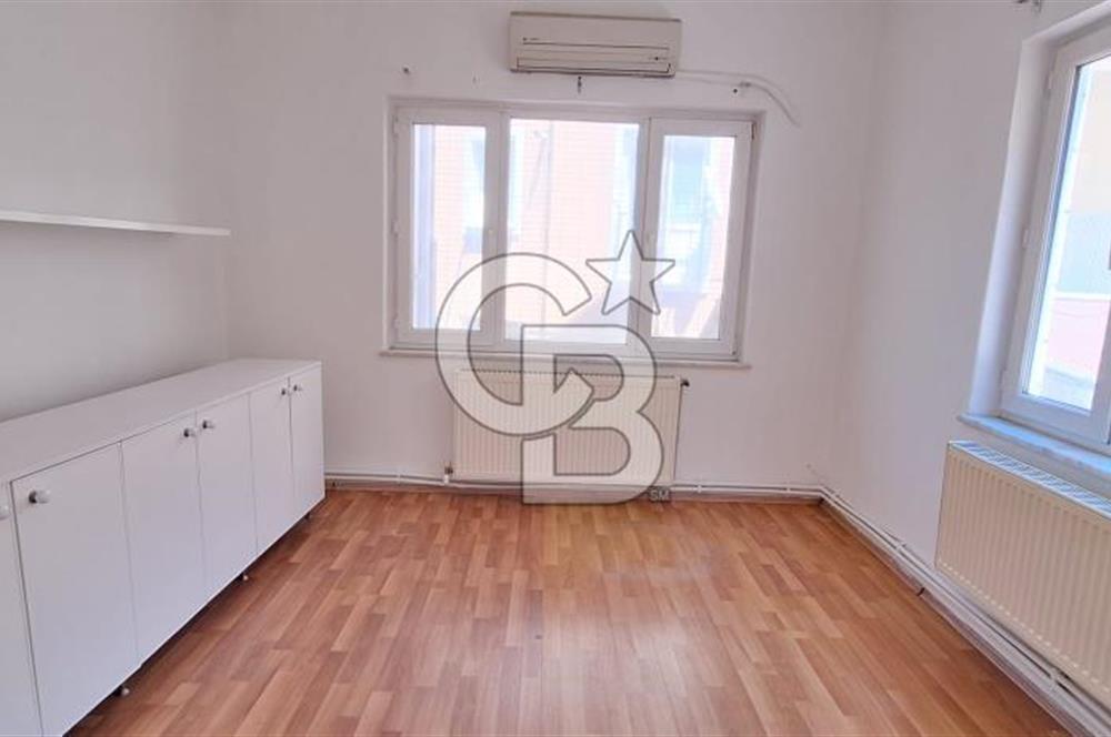 ÇANAKKALE KEMALPAŞADA KISMİ EŞYALI 2+1 KİRALIK OFİS