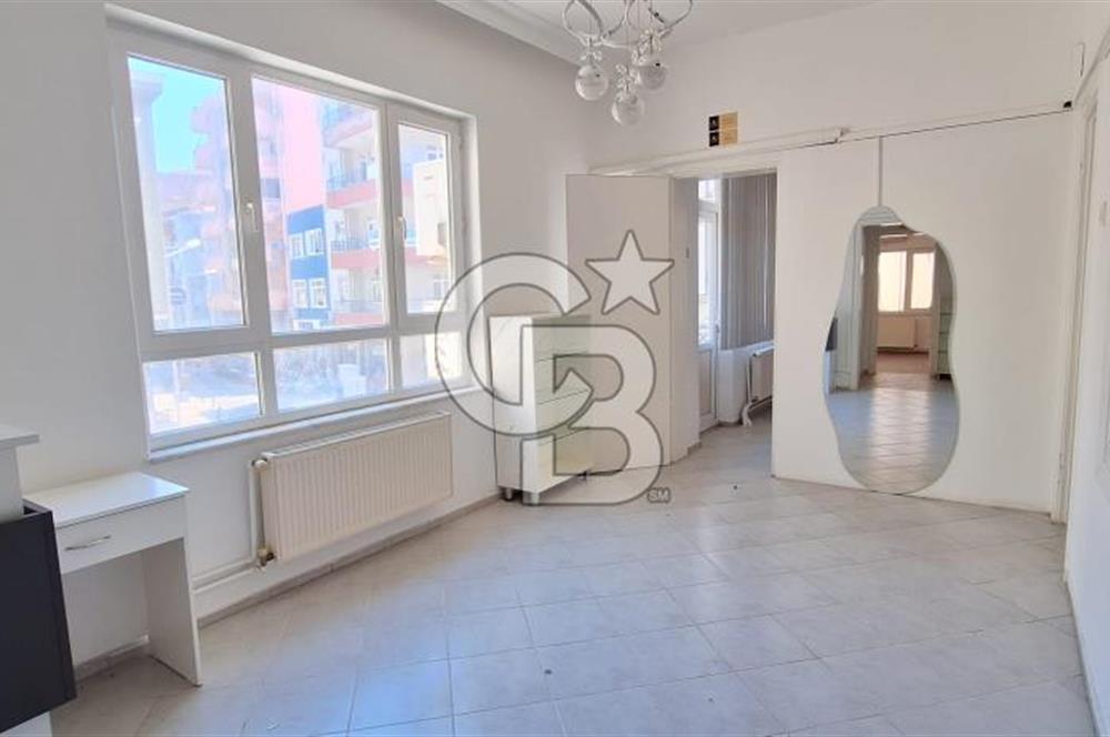 ÇANAKKALE KEMALPAŞADA KISMİ EŞYALI 2+1 KİRALIK OFİS