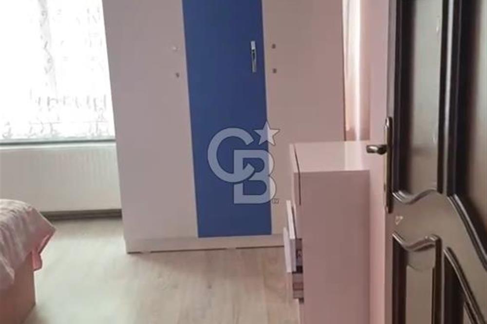 Avcılar Sahilde 2+1 Denize Sıfır Deniz Manzaralı Geniş Daire