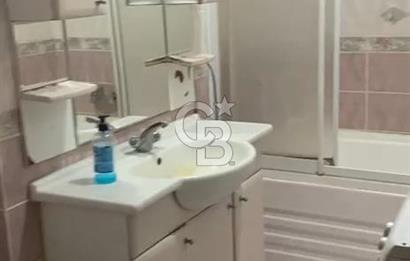 Avcılar Sahilde 2+1 Denize Sıfır Deniz Manzaralı Geniş Daire