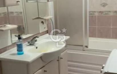 Avcılar Sahilde 2+1 Denize Sıfır Deniz Manzaralı Geniş Daire