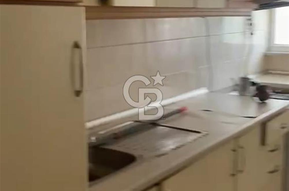 Avcılar Sahilde 2+1 Denize Sıfır Deniz Manzaralı Geniş Daire