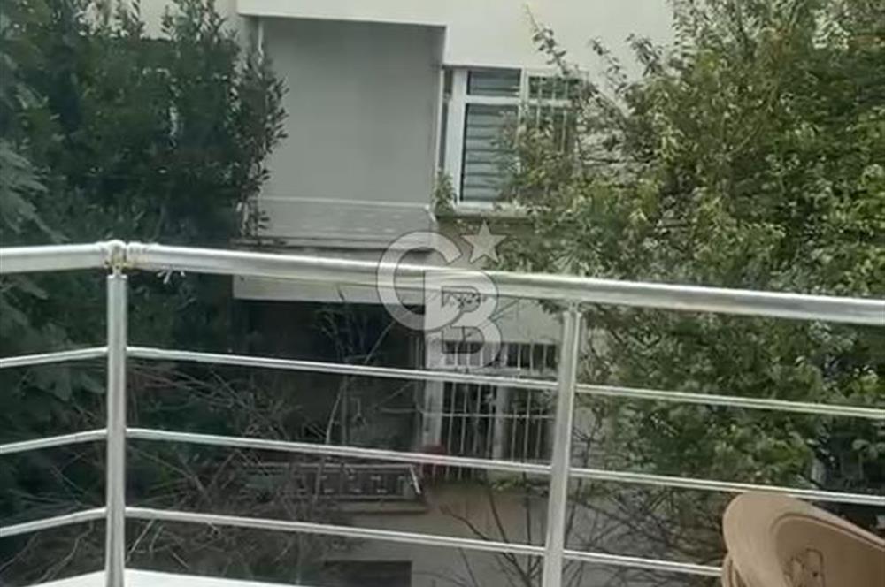 Avcılar Sahilde 2+1 Denize Sıfır Deniz Manzaralı Geniş Daire