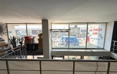 ÇAYIROVA FATİH CADDESİ'NDE 500 M2 3 KATLI SATILIK MAĞAZA