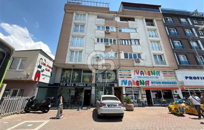 ÇAYIROVA FATİH CADDESİ'NDE 500 M2 3 KATLI SATILIK MAĞAZA