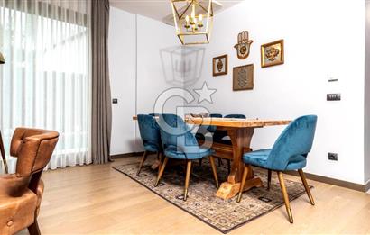 Güzelbahçe Yelki'de Site İçinde Havuzlu Lüks Villa Satılık