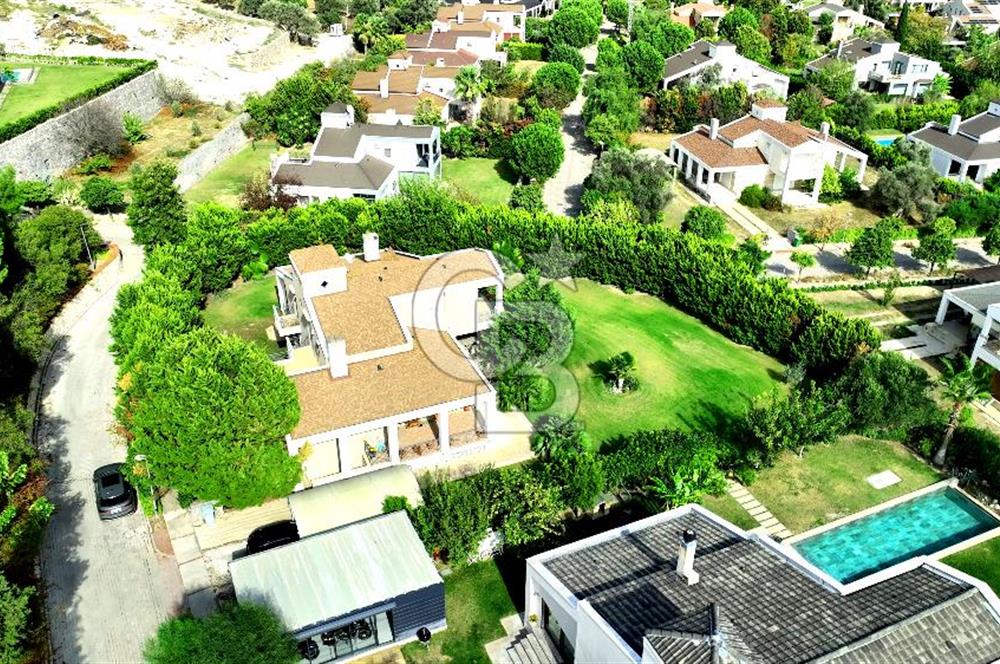 Venüs Bağdatlı'dan İtokent Sitesi Özel Konumlu 6+1 Villa Satılık