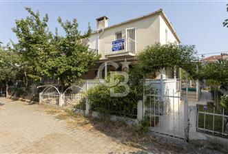 FOÇA GENCELLİ’DE DENİZE 50 METRE MESAFEDE SATILIK 3+1 BAHÇELİ DUBLEKS - 4 - 365579