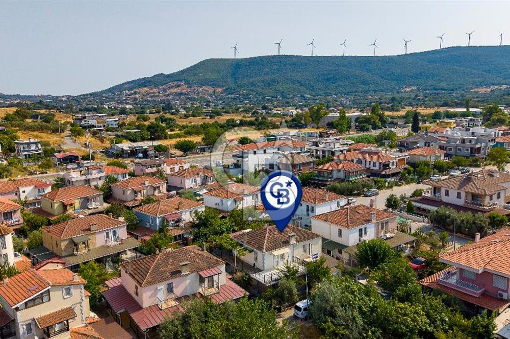 FOÇA GENCELLİ’DE DENİZE 50 METRE MESAFEDE SATILIK 3+1 BAHÇELİ DUBLEKS