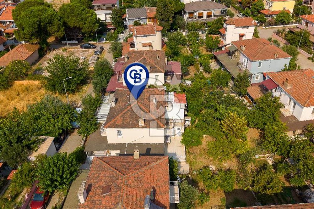 FOÇA GENCELLİ’DE DENİZE 50 METRE MESAFEDE SATILIK 3+1 BAHÇELİ DUBLEKS