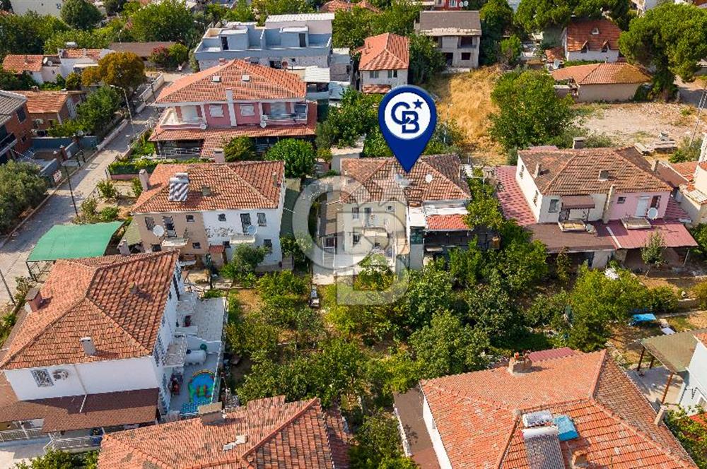 FOÇA GENCELLİ’DE DENİZE 50 METRE MESAFEDE SATILIK 3+1 BAHÇELİ DUBLEKS