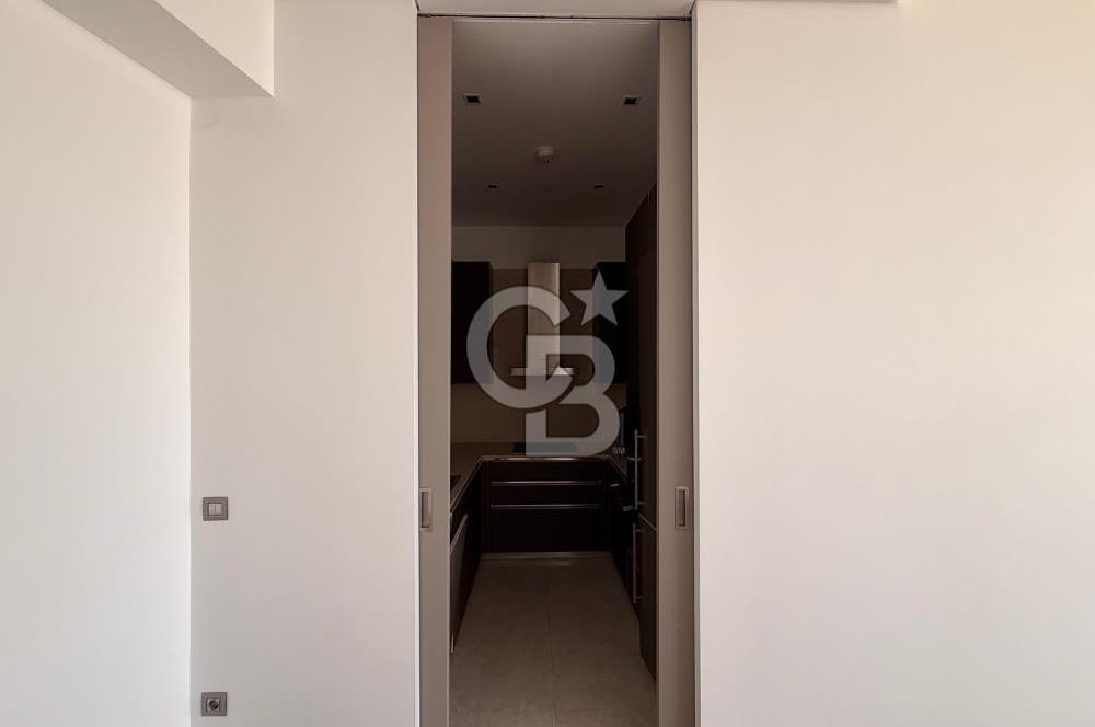 SPINE TOWER MASLAK YÜKSEK KAT BOĞAZ MANZARALI 2+1 SATILIK DAİRE