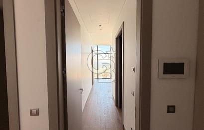 SPINE TOWER MASLAK YÜKSEK KAT BOĞAZ MANZARALI 2+1 SATILIK DAİRE