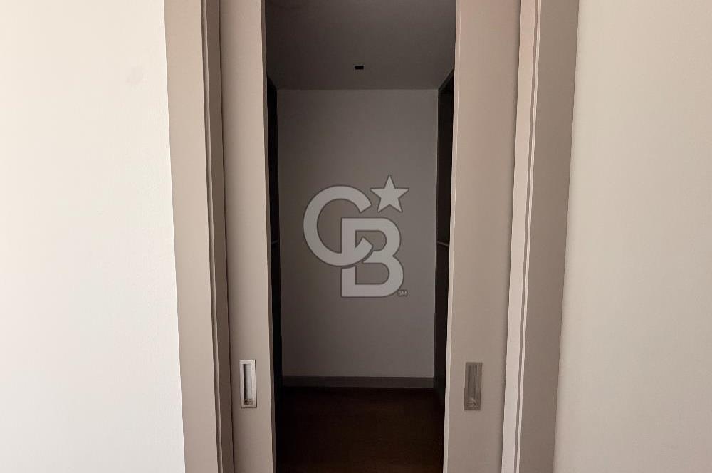 SPINE TOWER MASLAK YÜKSEK KAT BOĞAZ MANZARALI 2+1 SATILIK DAİRE