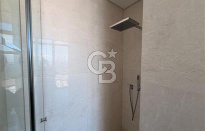SPINE TOWER MASLAK YÜKSEK KAT BOĞAZ MANZARALI 2+1 SATILIK DAİRE