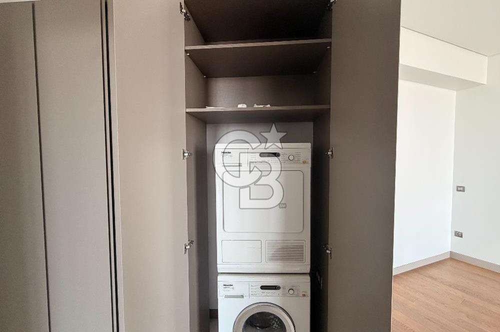 SPINE TOWER MASLAK YÜKSEK KAT BOĞAZ MANZARALI 2+1 SATILIK DAİRE