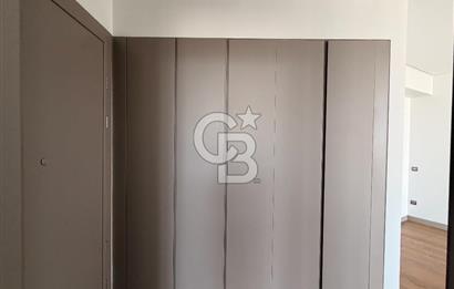 SPINE TOWER MASLAK YÜKSEK KAT BOĞAZ MANZARALI 2+1 SATILIK DAİRE