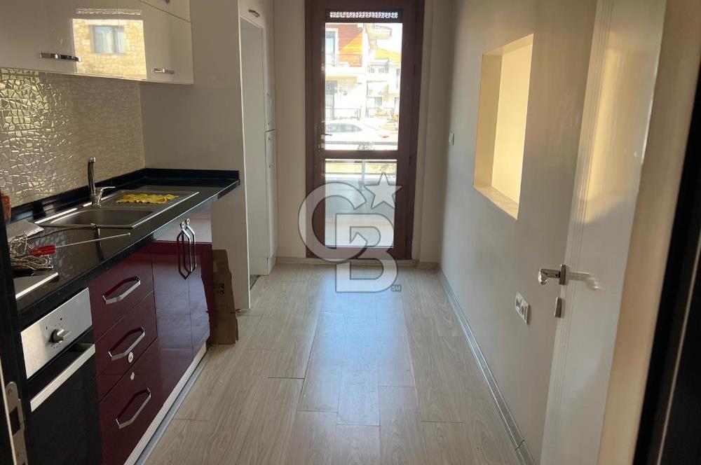 Foça Hacıveli Mah. Merkezi Konum Bahçeli Kiralık 3+1 Daire