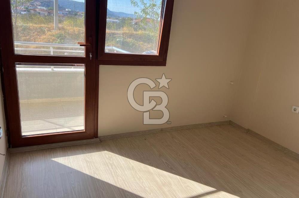 Foça Hacıveli Mah. Merkezi Konum Bahçeli Kiralık 3+1 Daire