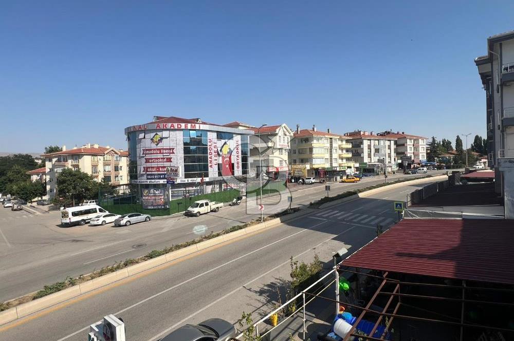 CB VİZYON GÖKHAN KORAL'DAN EBEVEYN BANYOLU ÖNÜ AÇIK FERAH DAİRE