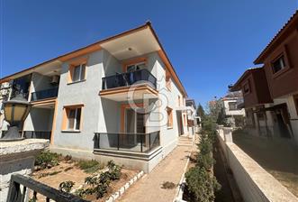 Foça Bağarası Hacıveli Mah. Bulut Sitesinde Kiralık  2+1 Daire - 1 - 365573