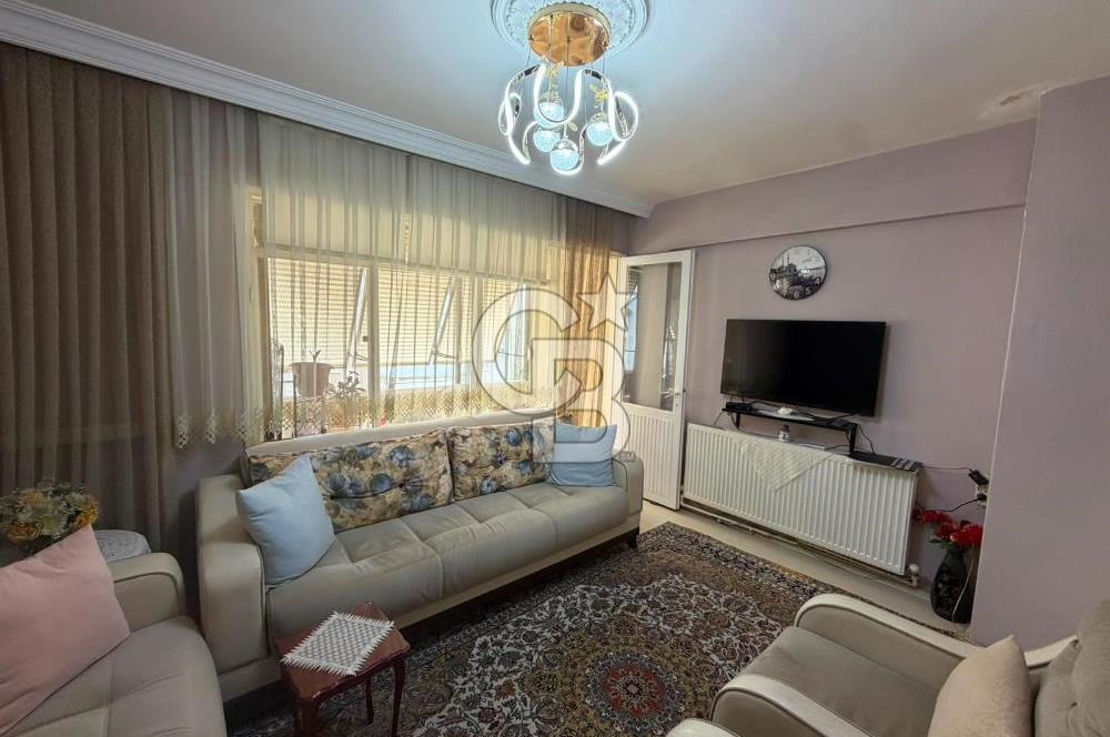 KARABAGLAR   YEŞİLYURT' DA 130 M² NET, FERAH VE KULLANIŞLI 3+1 DAİRE