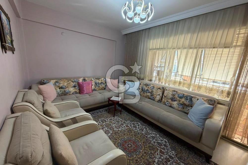 KARABAGLAR   YEŞİLYURT' DA 130 M² NET, FERAH VE KULLANIŞLI 3+1 DAİRE