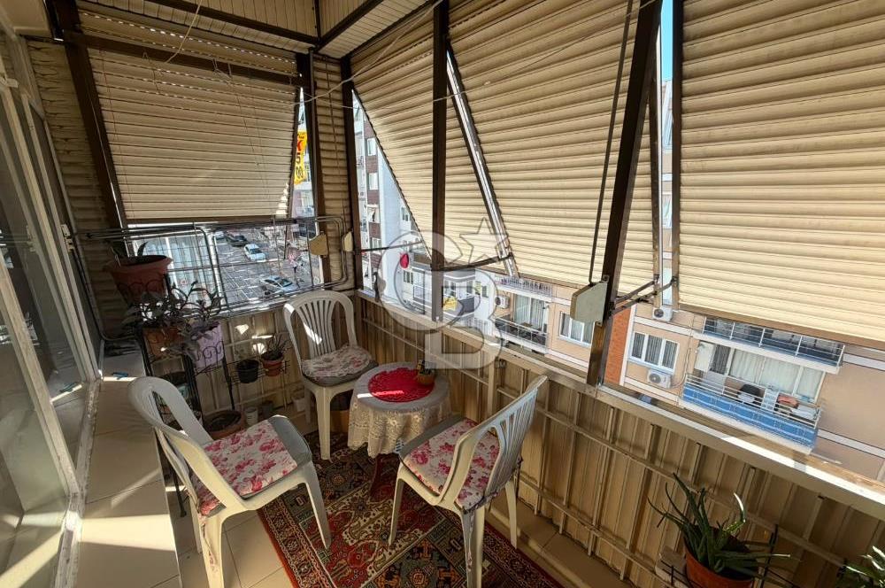 KARABAGLAR   YEŞİLYURT' DA 130 M² NET, FERAH VE KULLANIŞLI 3+1 DAİRE