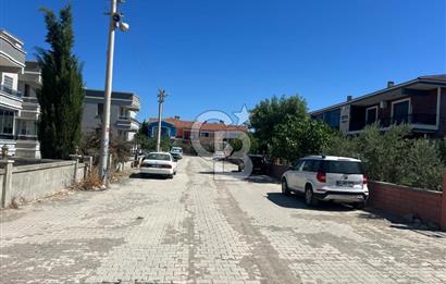 Foça Hacıveli Mah. Merkezi Konum Bahçeli Kiralık 3+1 Daire