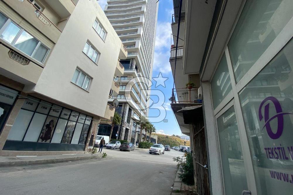 BORNOVA YEŞİLOVA KİRALIK DÜKKAN