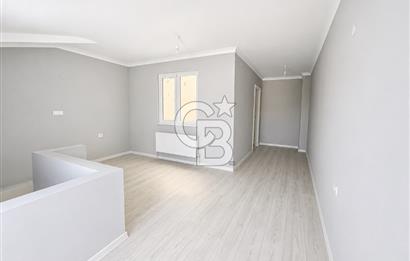 Geyikli'de Bozcaada Feribotuna 1 Km|2+1 Çatı piyes dubleks daire