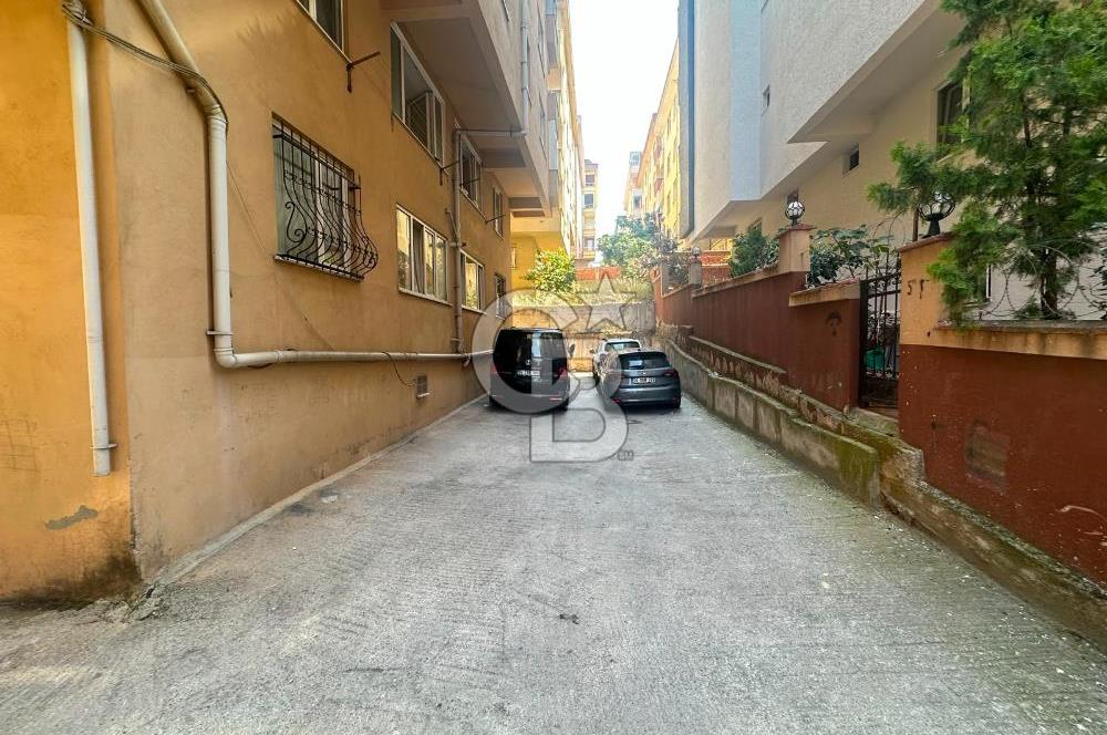 MALTEPE FINDIKLI SERİN SOKAK'TA SATILIK 3+1 ARAKAT SATILIK DAİRE