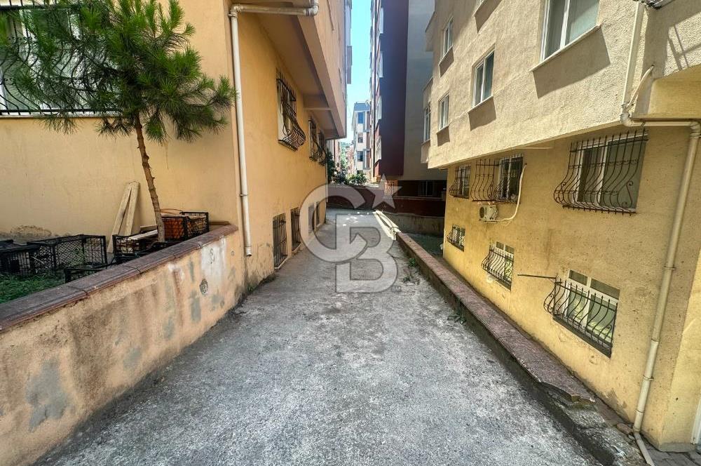 MALTEPE FINDIKLI SERİN SOKAK'TA SATILIK 3+1 ARAKAT SATILIK DAİRE