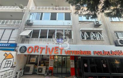 BAHÇELİEVLER B.ÜÇOK KÖŞE 120 M² 25.000 TL KİRA GETİRİLİ 3+1