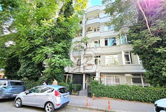 ÇANKAYA BÜKLÜM SOKAK'TA KİRALIK 3+1 DAİRE ASANSÖRLÜ BALKONLU - 1 - 365616
